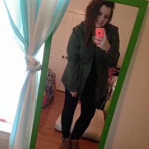 Meet your Posher, Brooke