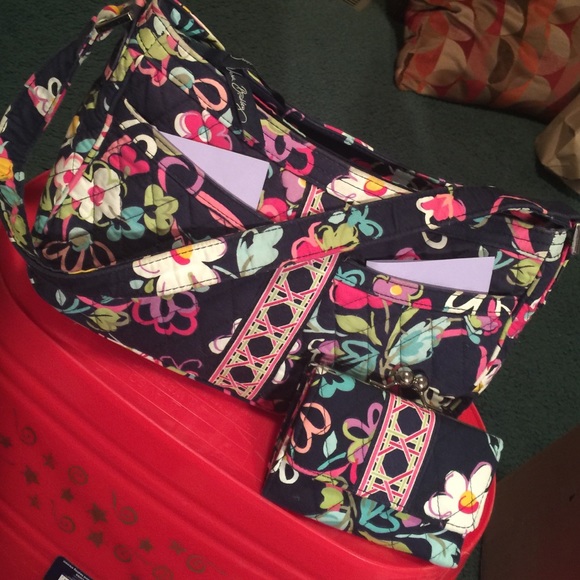 Vera Bradley purse with matching wallet