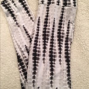 OS DYE DIE LULAROE LEGGINGS