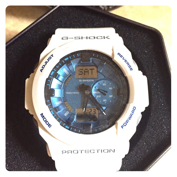 white g shock with blue face