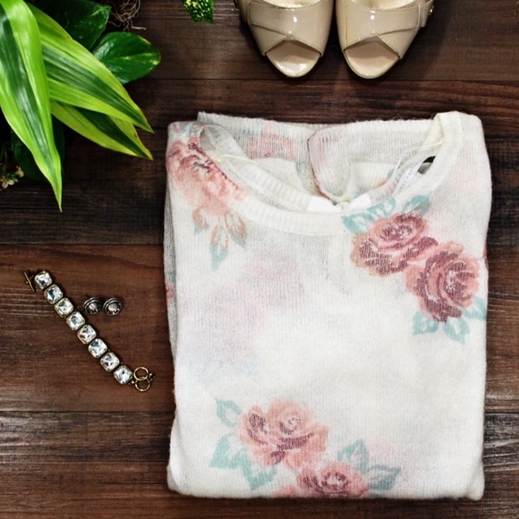 LC Lauren Conrad Tops - Floral Sweater