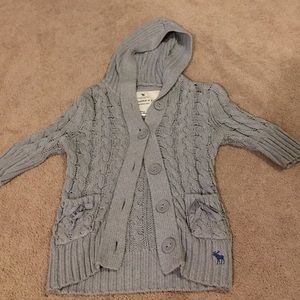Abercrombie & Fitch sweater