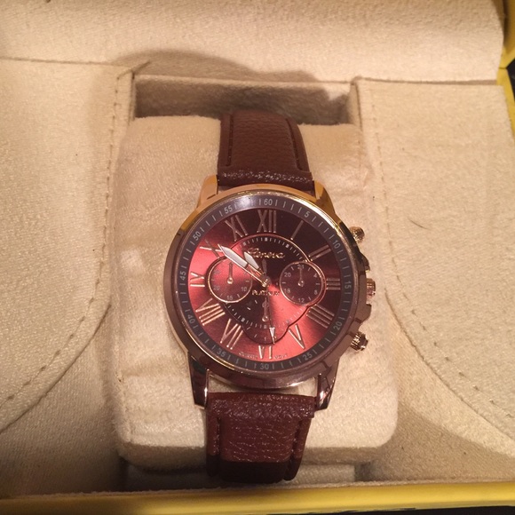 BN Geneva leather watch