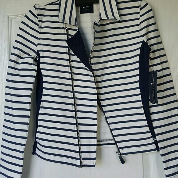 Jacket - Picture 2 of 4