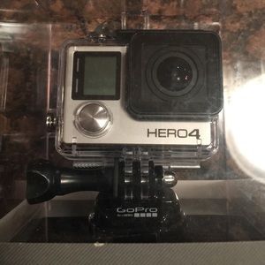 Go PRO HERO 4 silver BRAND NEW STILL IN BOX