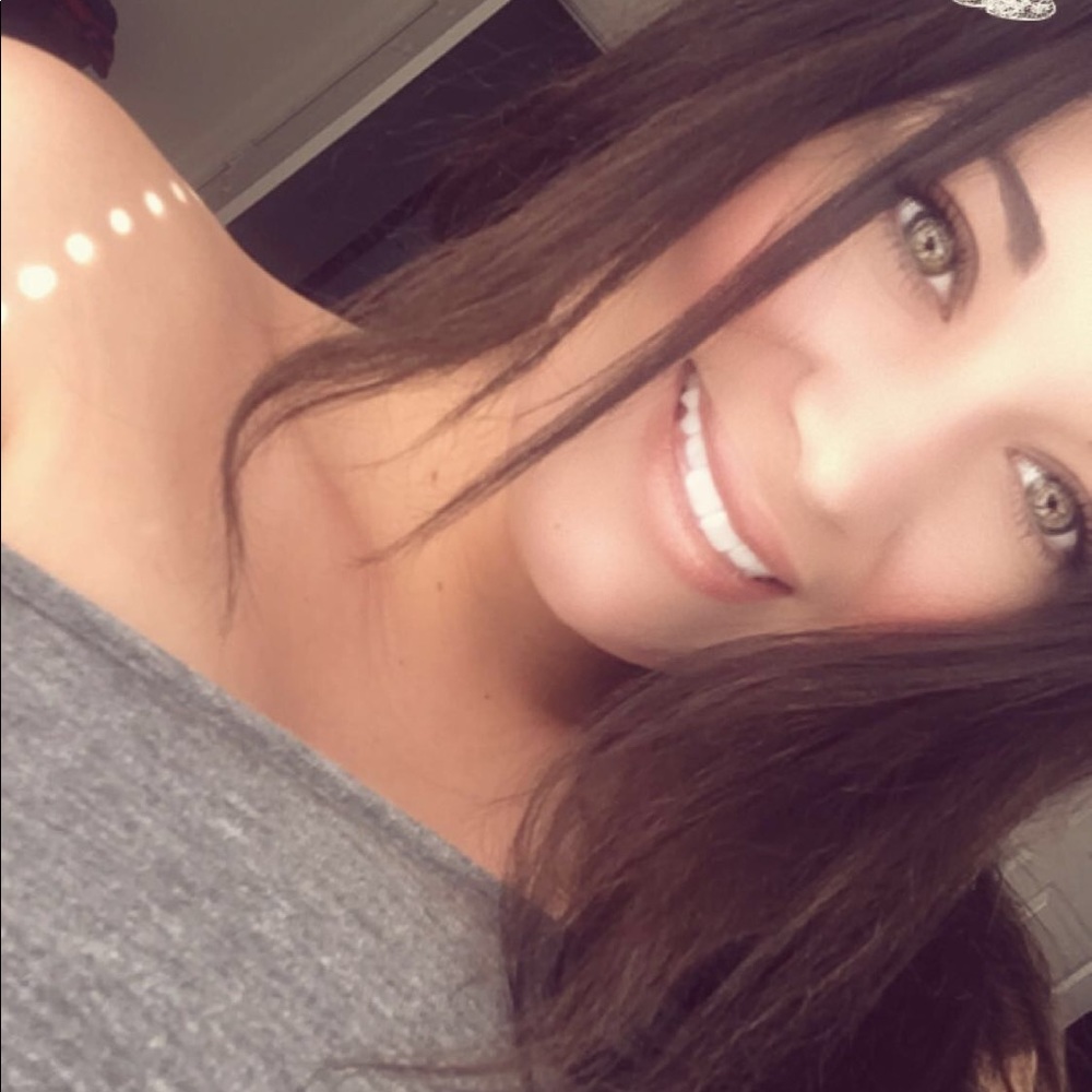 Meet your Posher, Natalie