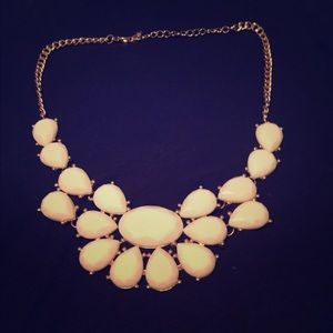 White statement necklace