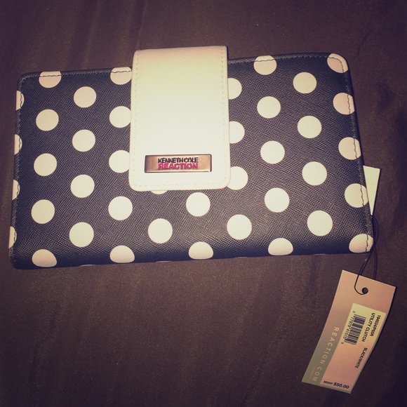 Kenneth Cole wallet💕