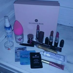 Makeup bundle
