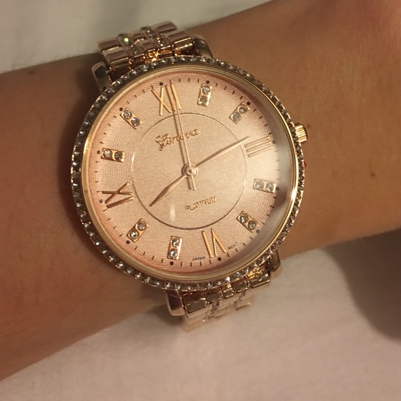 NWOT rose gold watch