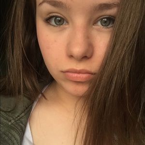 Meet your Posher, Lea