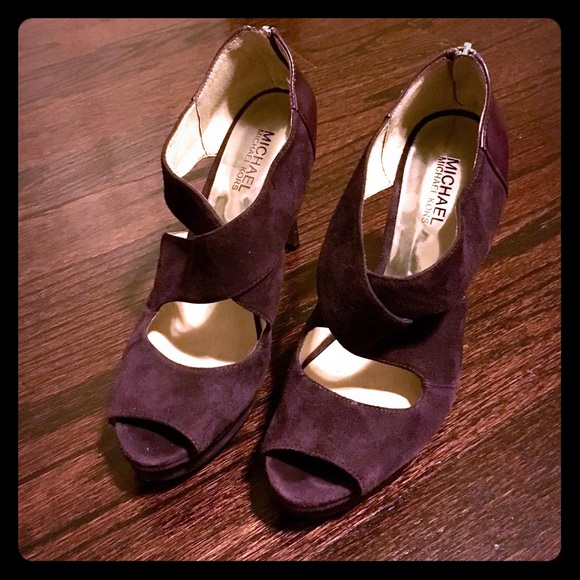 Michael Kors Elena Cross-Strap Heel Purple Pumps