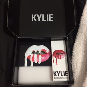 Mary Jo K Kylie Lip Kit