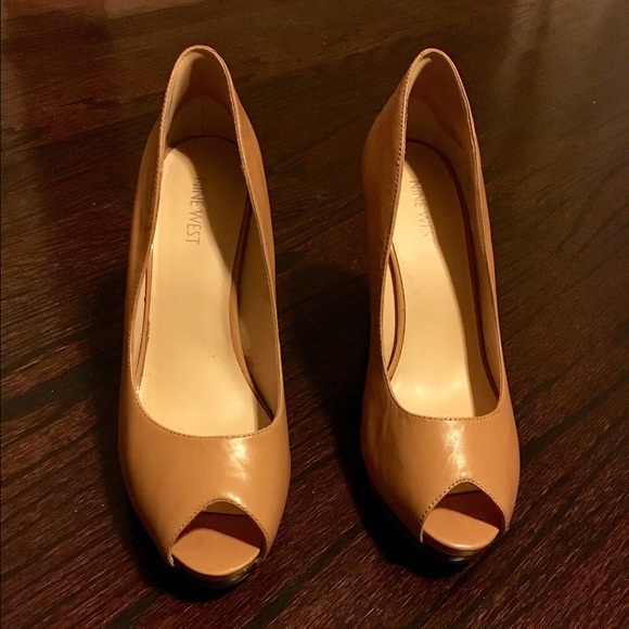 Camel Tan Nine West Peep Toe Pumps