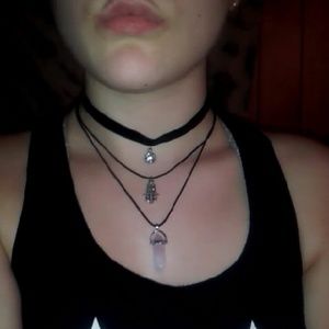 Black velvet choker