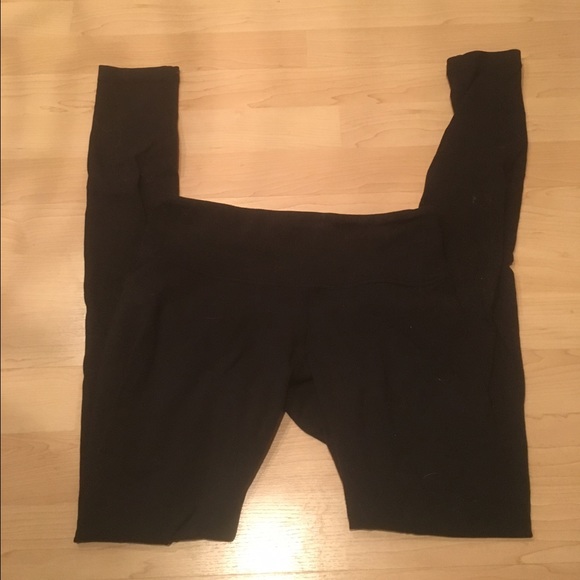Lululemon wonder under size 4