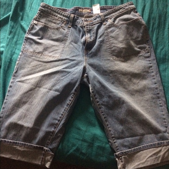 Levi 515 Capri's