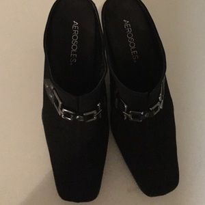 AEROSOLES  CLOGS