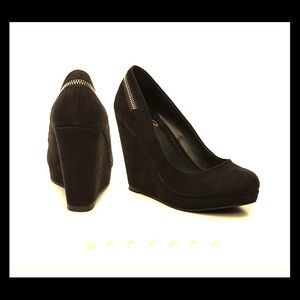 Black mix no. 6 wedges