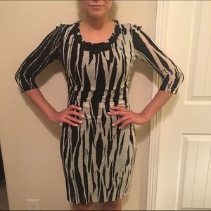 Black and white 3/4 Kay Unger dress