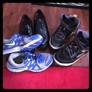 Boys shoes size 5 1/2 & 6.