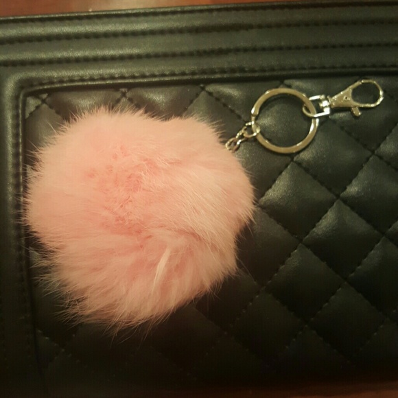 Cute Fluffy Keychain - Picture 2 of 2