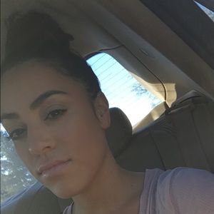 Meet your Posher, Jasmin