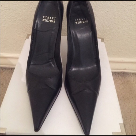 Stuart Weitzman black pointed pumps 💖💖