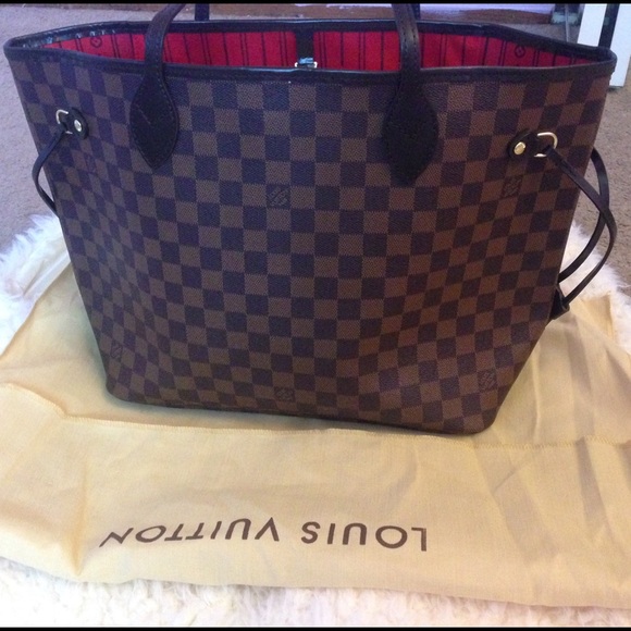 luxury bag "never full"