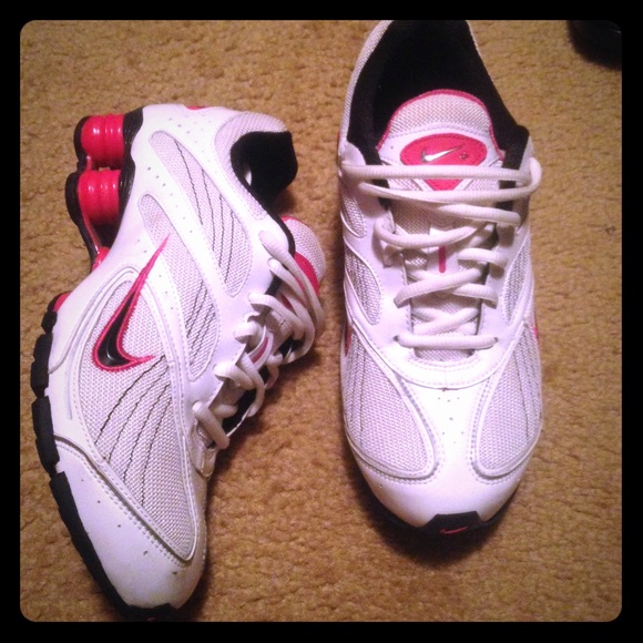 Nike Shoxs