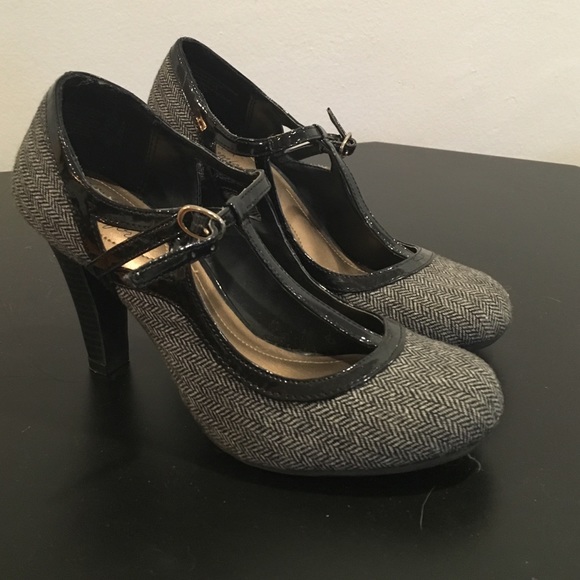 Worn once size 8