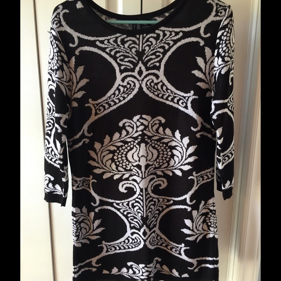 Black and white long sweater