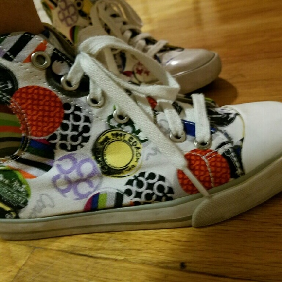 Sold Coach - Picture 2 of 4