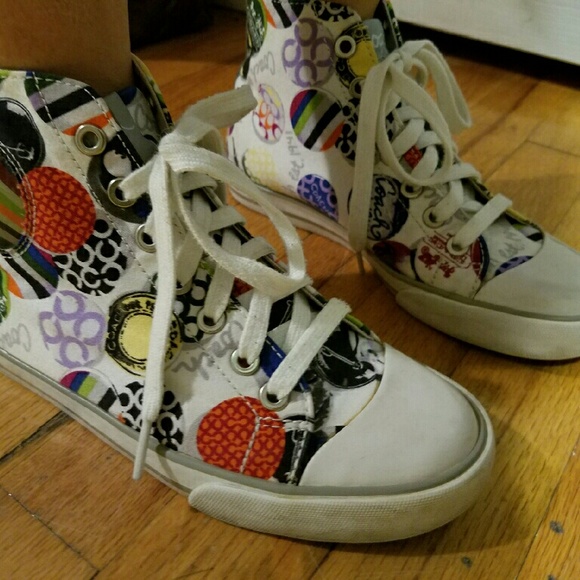 Sold Coach - Picture 4 of 4