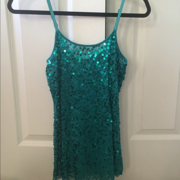 Deb sparkly tank top!