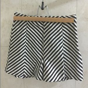 Bar lll Stripped Shorts