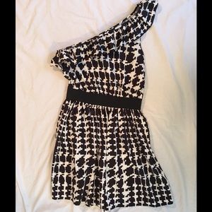 One Shoulder black and white dress
