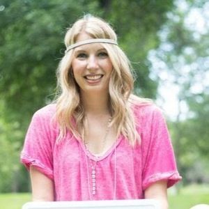 Meet your Posher, Ally