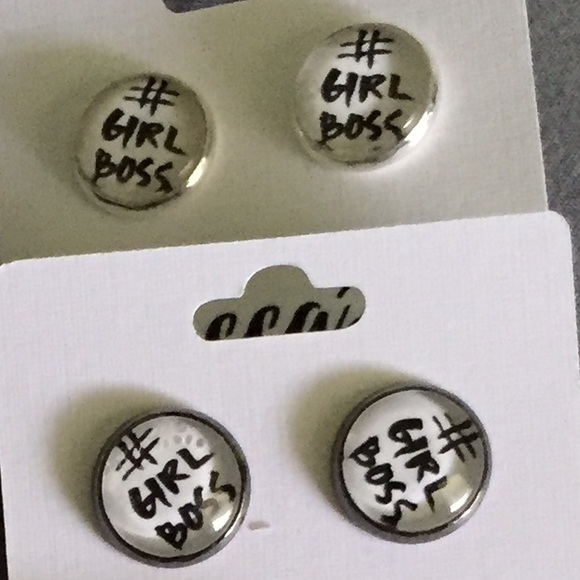 #Girlboss earring
