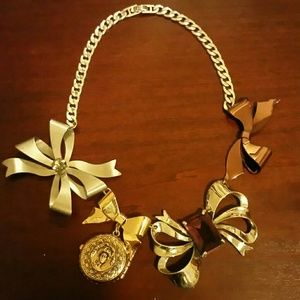 Banana Republic Bow Necklace