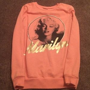 Marilyn Monroe sweater 🌸