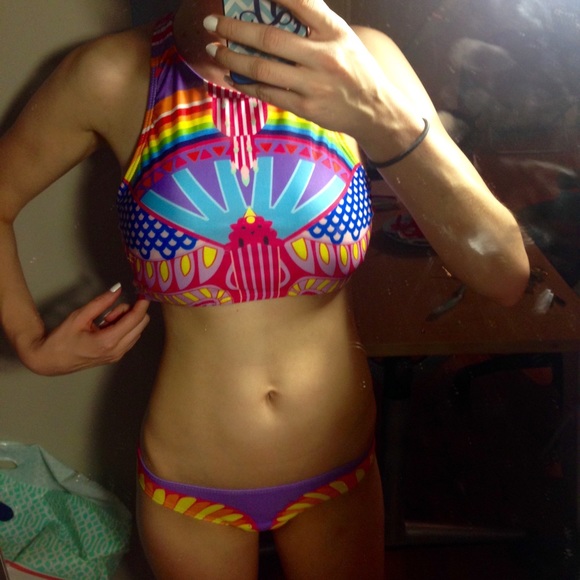 🌴FINAL REDUCTION🌴Sexy Brazilian Rainbow Bikini - Picture 4 of 4