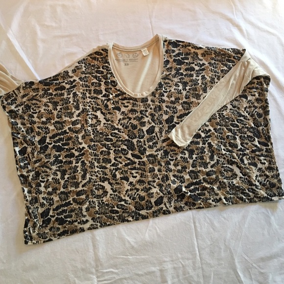 Threads For Thoughts box cut tee leopard - Picture 2 of 4