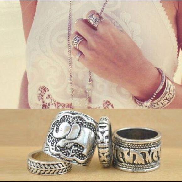 🔥FLASH SALE🔥 4 pc Boho Ring Set - Picture 2 of 2