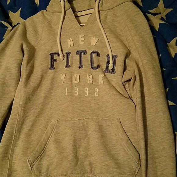 Sweatshirt/Hoodie