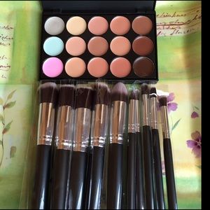 Cream Makeup Concealer Palette + 10pcs Brushes