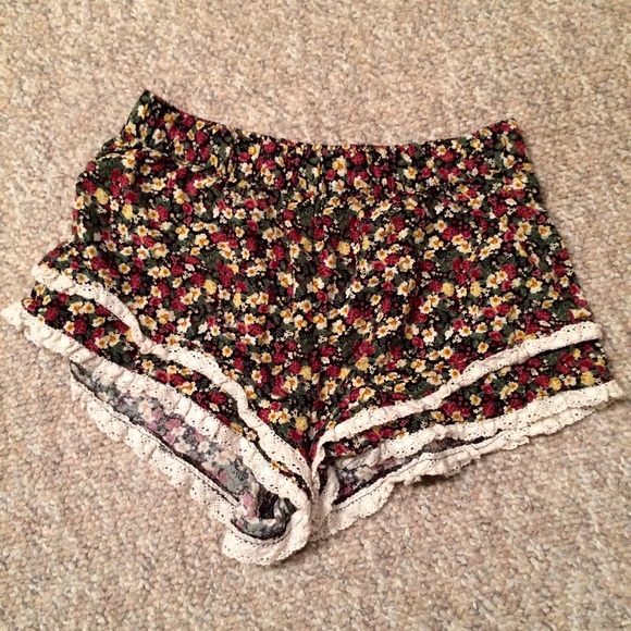 ✨Festival Coachella Floral Shorts M✨
