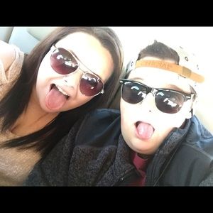 Meet your Posher, Luna