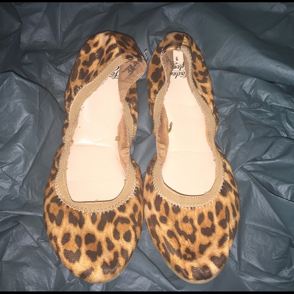 Never worn! Leopard print ballet flats!