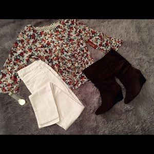 Floral top with white jeans.